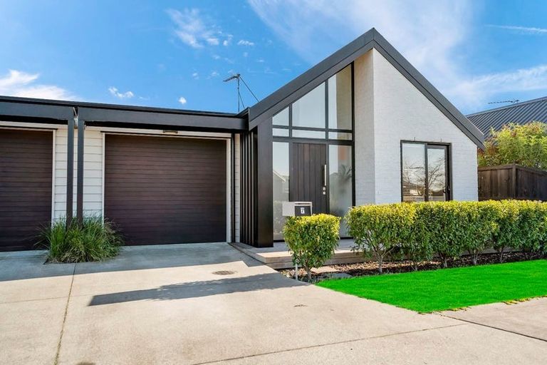 Photo of property in 7 Parachute Crescent, Papakura, 2110