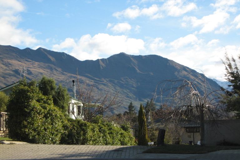 Photo of property in 17 Scaife Place, Wanaka, 9305