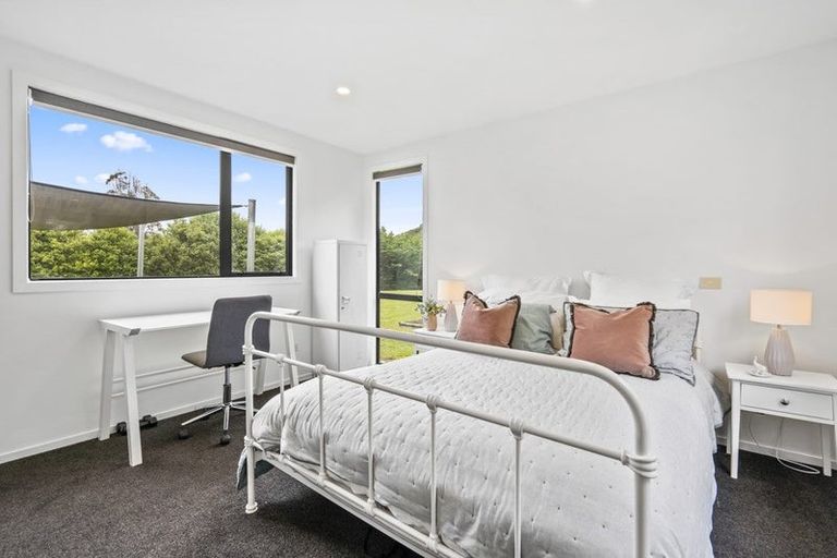 Photo of property in 3 Marua Palm Grove, Timberlea, Upper Hutt, 5018