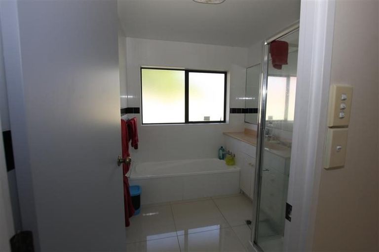 Photo of property in 163 Burswood Drive, Burswood, Auckland, 2013