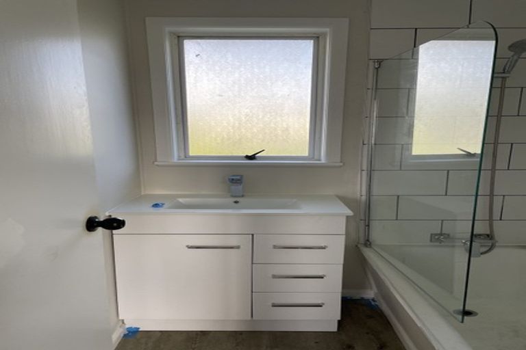 Photo of property in 16 Laxon Avenue, Otara, Auckland, 2025