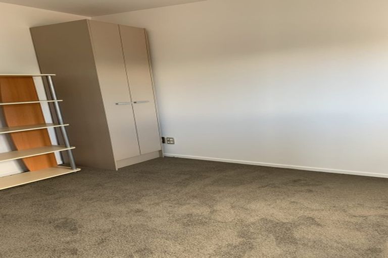 Photo of property in Hobson Heights Apartments, 6f/208 Hobson Street, Auckland Central, Auckland, 1010