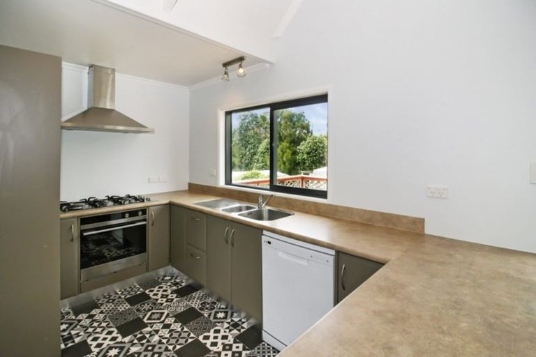 Photo of property in 2 Motukari Place, Onaero, Waitara, 4383