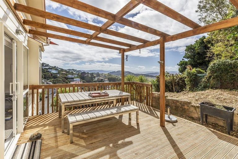 Photo of property in 43 Farnham Street, Mornington, Wellington, 6021