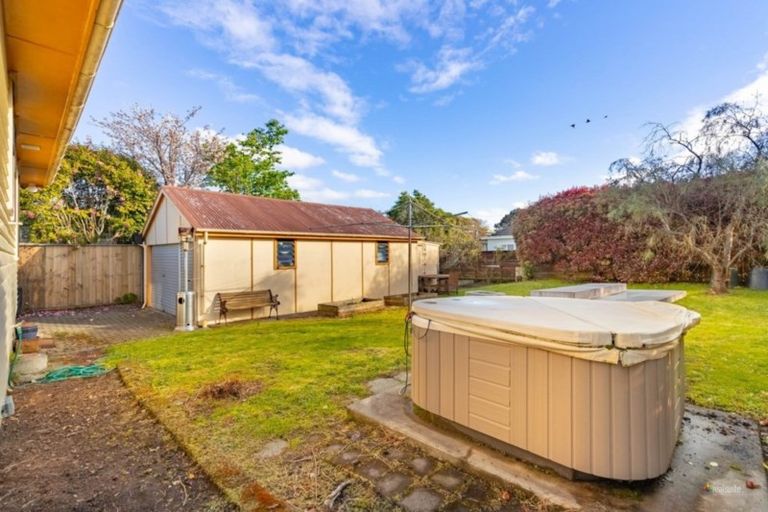 Photo of property in 11 Hildreth Street, Trentham, Upper Hutt, 5018