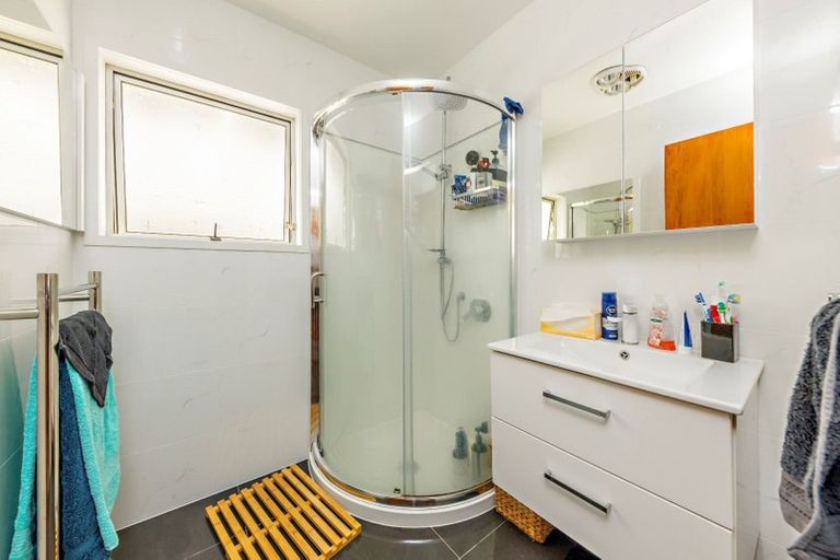 Photo of property in 22 Chrisarda Place, Red Hill, Papakura, 2110