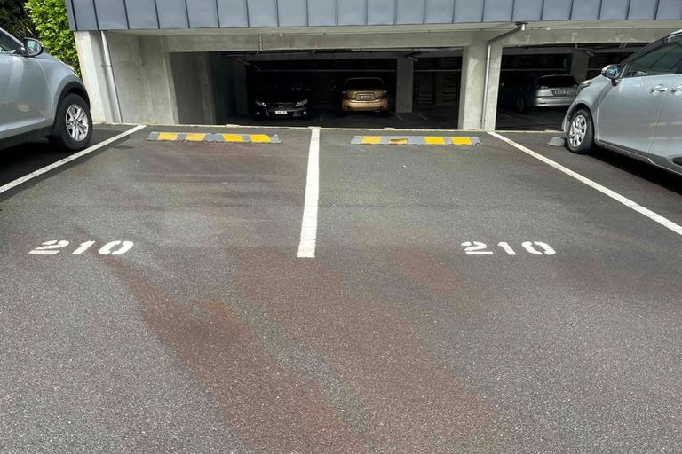 Photo of property in 210/17 Link Crescent, Stanmore Bay, Whangaparaoa, 0932