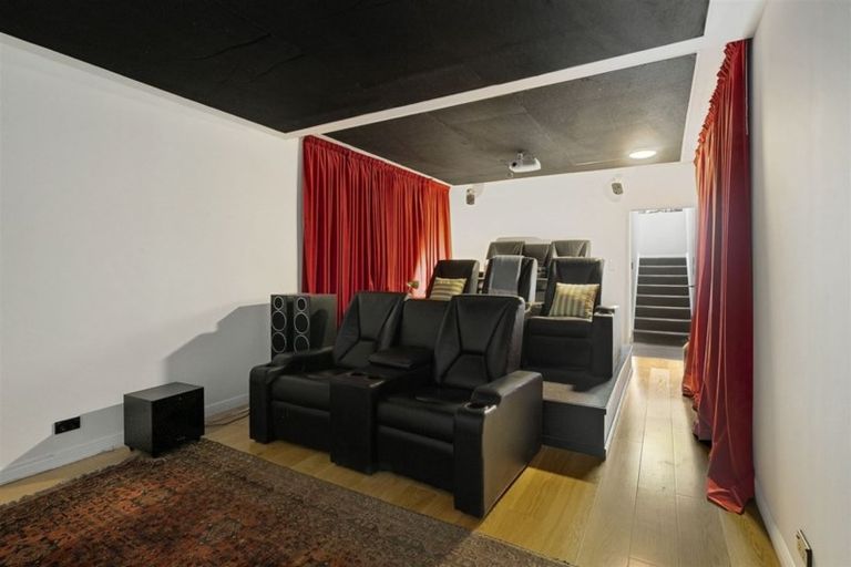 Photo of property in 144 Clifton Terrace, Clifton, Christchurch, 8081