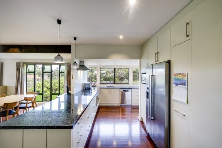 Photo of property in 72 Rochfort Road, Havelock North, 4130