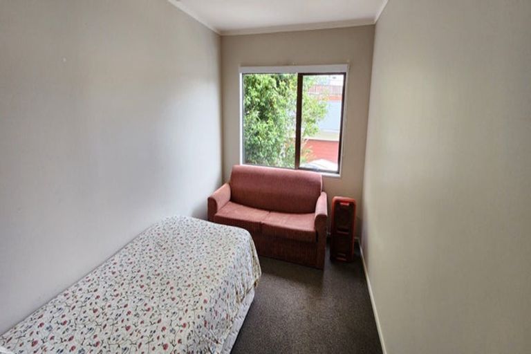 Photo of property in 35a Beaumont Crescent, Frankleigh Park, New Plymouth, 4310