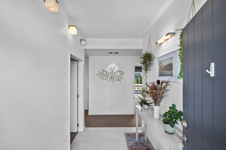 Photo of property in 1 Iti Place, Parklands, Christchurch, 8083