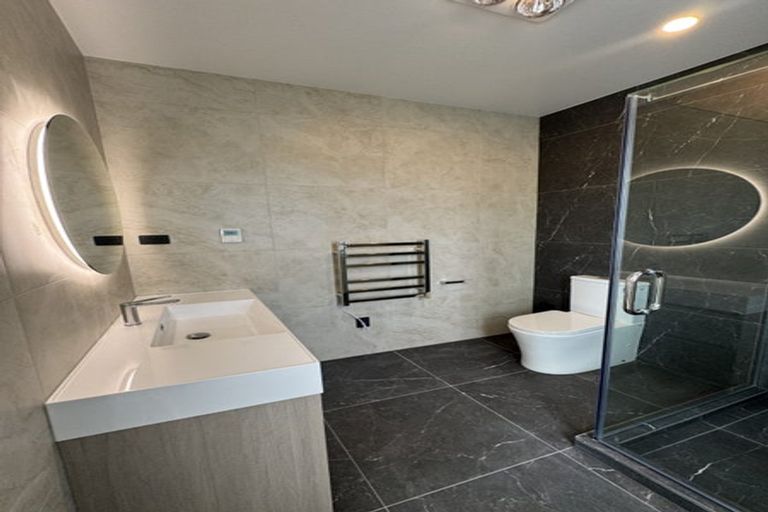 Photo of property in 13a Rock Isle Road, Torbay, Auckland, 0630