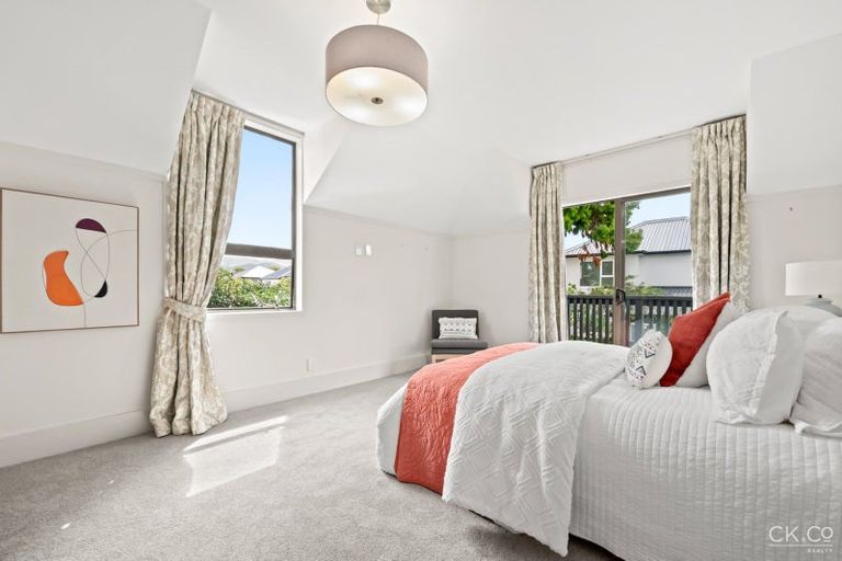 Photo of property in 32 Saint Columbans Grove, Boulcott, Lower Hutt, 5010