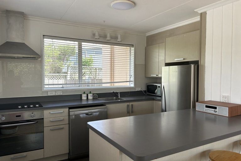 Photo of property in 60 Totara Terrace, Wanaka, 9305