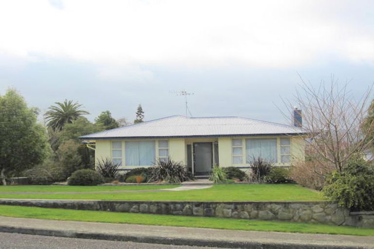 Photo of property in 4 Argyle Avenue, Levin, 5510