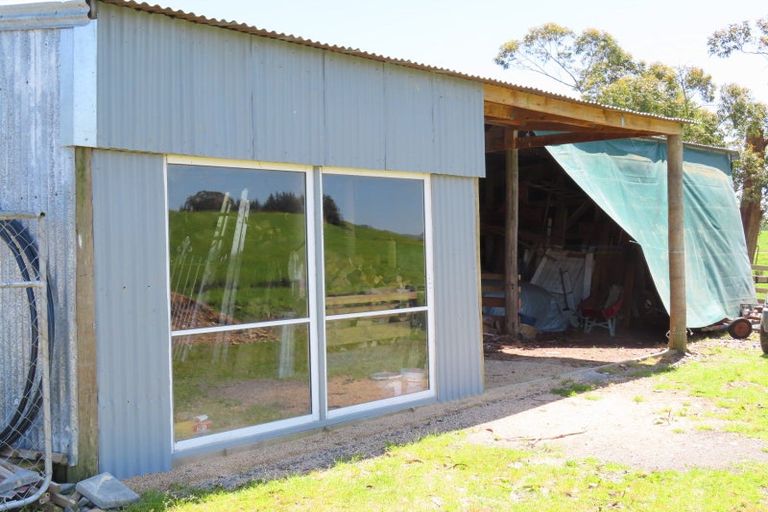 Photo of property in 105 Te Ohu Road, Matamau, Dannevirke, 4977