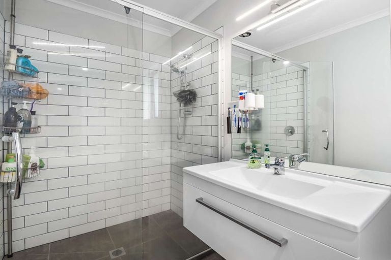 Photo of property in 13 Harry Richards Way, Pokeno, 2402