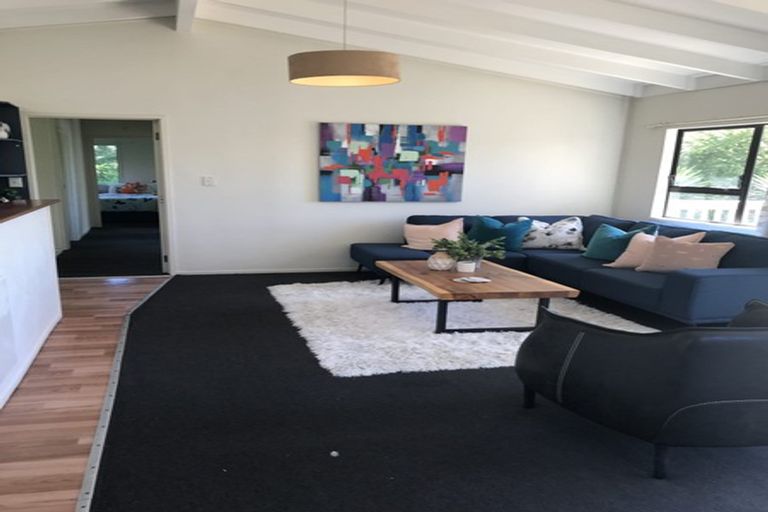 Photo of property in 2/113 Manuka Road, Bayview, Auckland, 0629