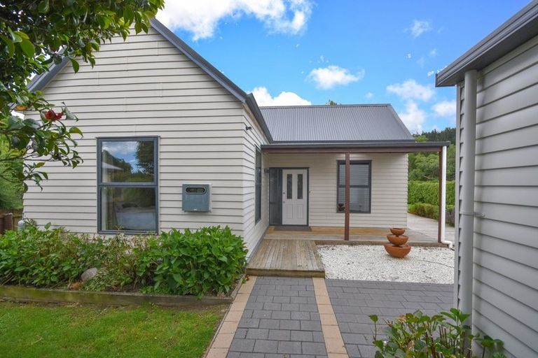 Photo of property in 14 Mountfort Street, Outram, 9019