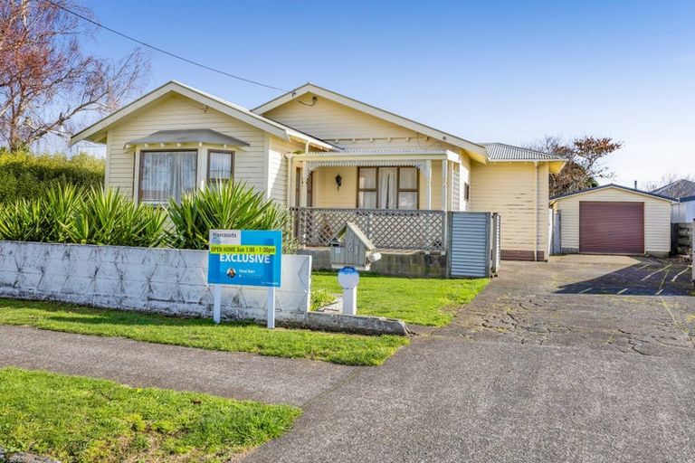 Photo of property in 21 Morrissey Street, Hawera, 4610