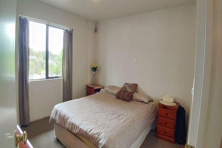 Photo of property in 68 Stapleford Crescent, Browns Bay, Auckland, 0630