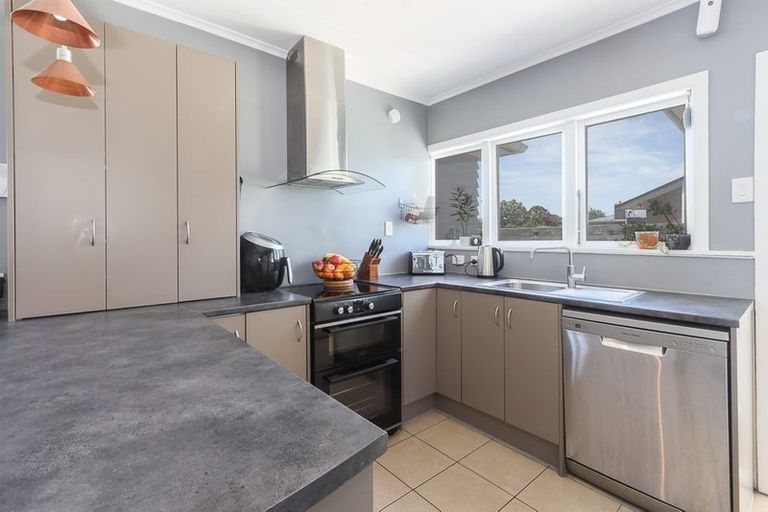 Photo of property in 20c Logan Street, Fairy Springs, Rotorua, 3015