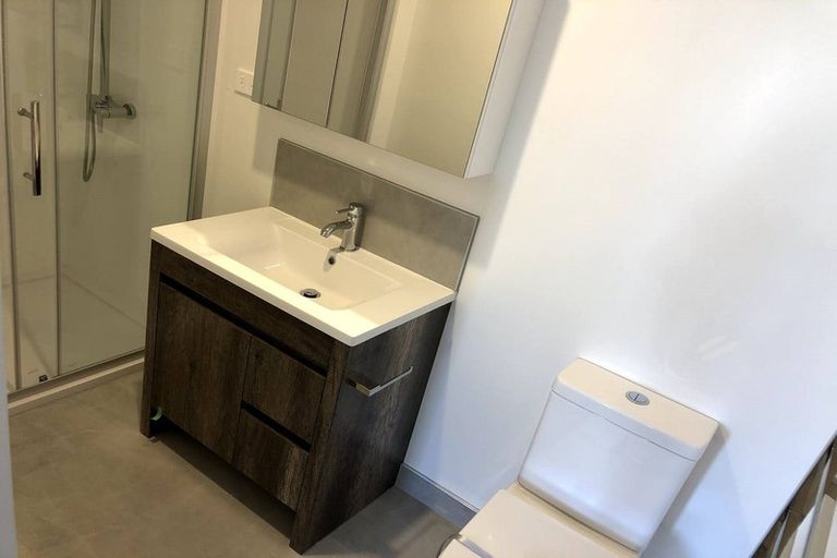 Photo of property in 6 Riroriro Close, Papakura, 2110