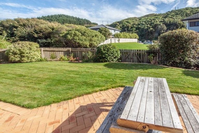 Photo of property in 10 Myers Grove, Churton Park, Wellington, 6037