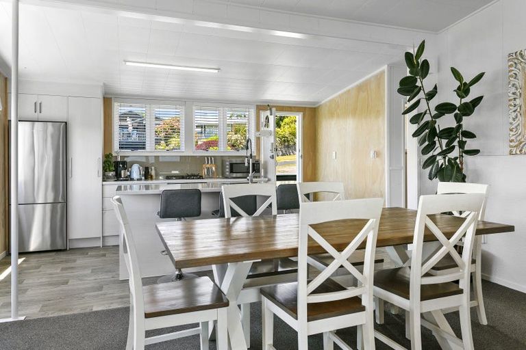 Photo of property in 51 Rainbow Drive, Rainbow Point, Taupo, 3330