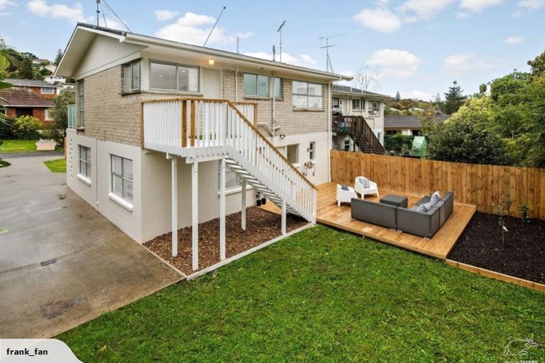 Photo of property in 1/36 Sandiacre Way, Browns Bay, Auckland, 0630