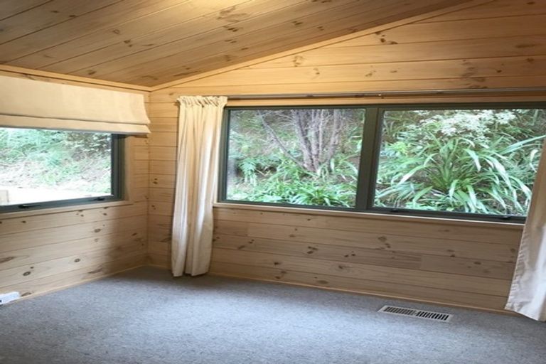 Photo of property in 8a Riverstone Drive, Riverstone Terraces, Upper Hutt, 5018