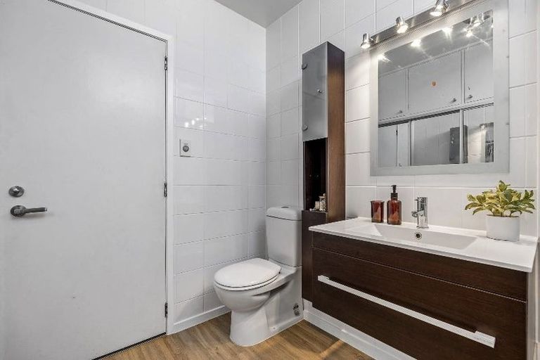 Photo of property in 72b Office Road, Merivale, Christchurch, 8014