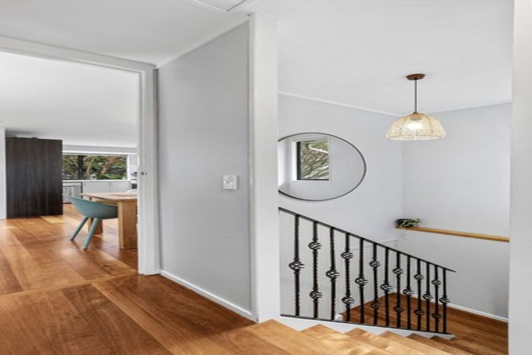 Photo of property in 11 Donald Street, Stanmore Bay, Whangaparaoa, 0932