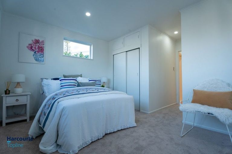 Photo of property in 96 Rosier Road, Glen Eden, Auckland, 0602