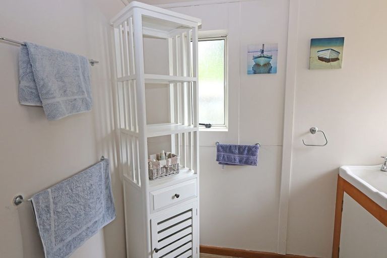 Photo of property in 1 Peace Street, Taieri Beach, Taieri Mouth, 9091