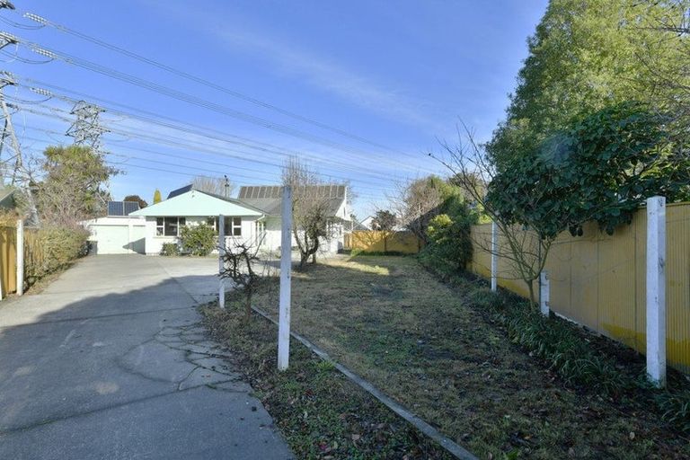 Photo of property in 31 Appleby Crescent, Burnside, Christchurch, 8053