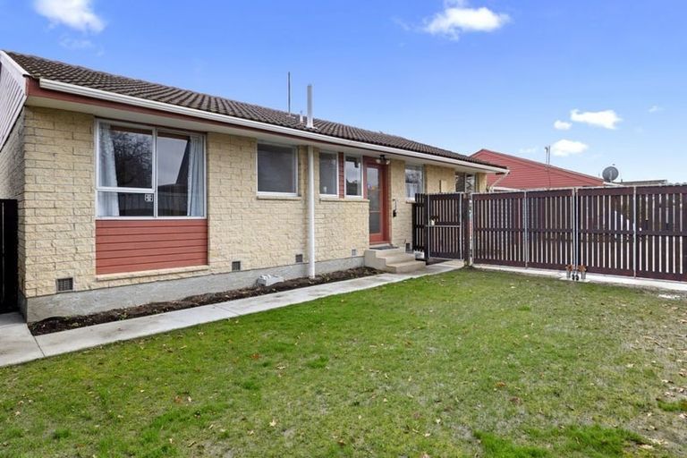 Photo of property in 34b Prestons Road, Redwood, Christchurch, 8051