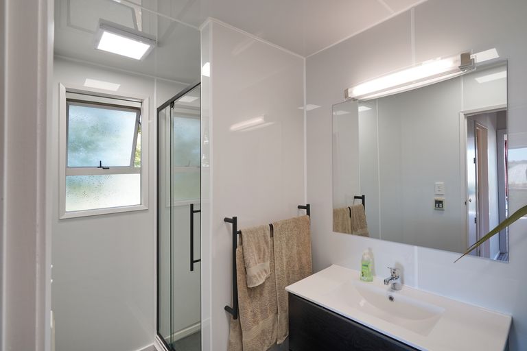 Photo of property in 22 Kendal Avenue, Burnside, Christchurch, 8053