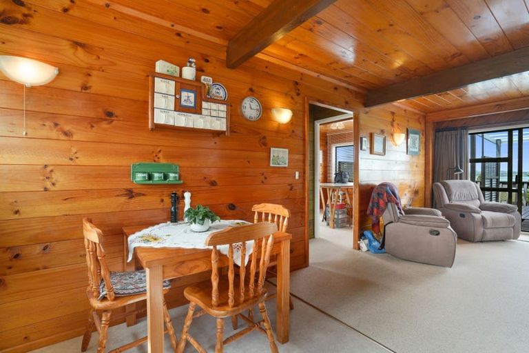 Photo of property in 72 West View Crescent, Onerahi, Whangarei, 0110