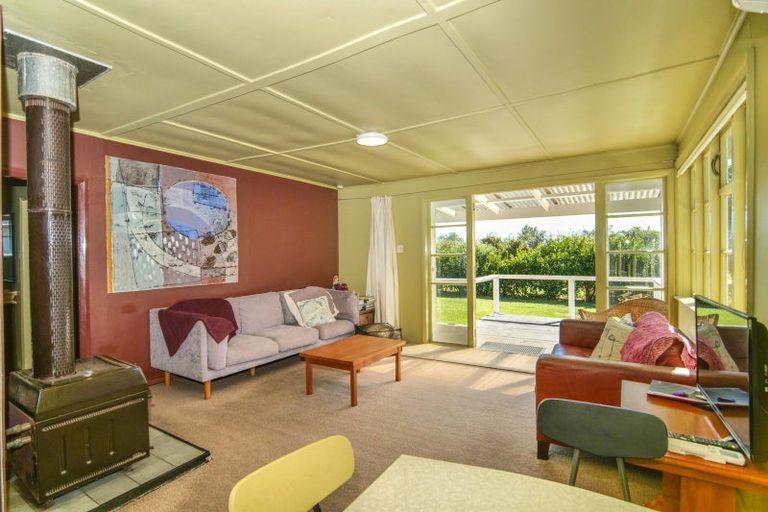 Photo of property in 5 Main Rd Ngakawau, Ngakawau, 7824