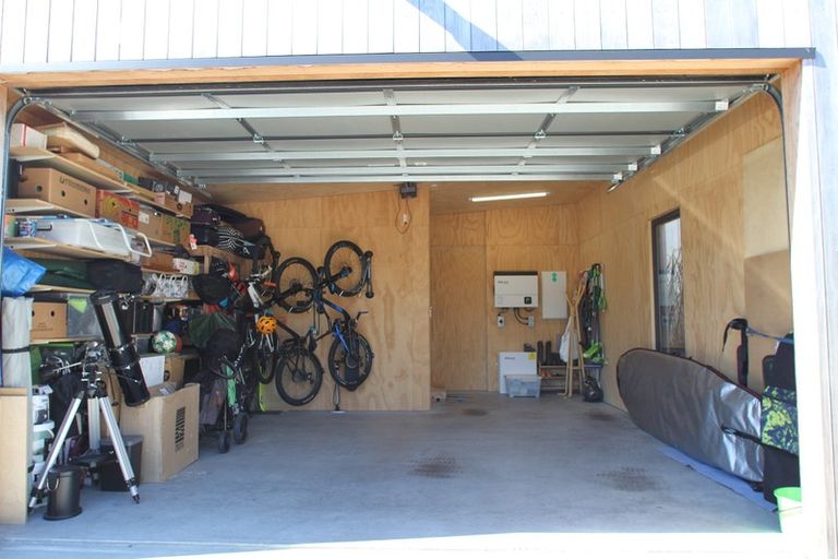 Photo of property in 6 Soudley Court, Jacks Point, Queenstown, 9371