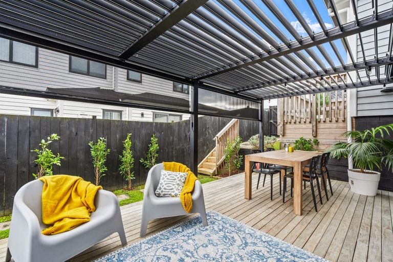 Photo of property in 1 Crompton Place, Orewa, 0931