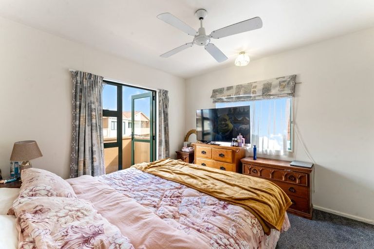 Photo of property in 59k Astley Avenue, New Lynn, Auckland, 0600