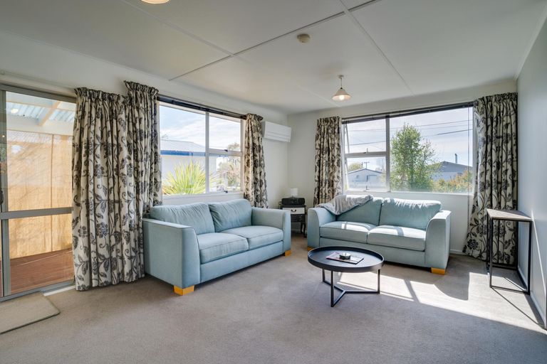 Photo of property in 28 Omahau Crescent, Twizel, 7901