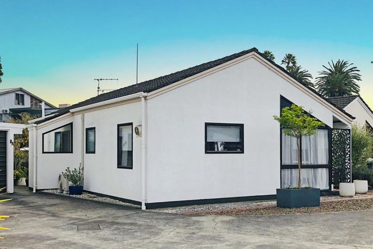 Photo of property in 8a Church Place, Whanganui, 4500