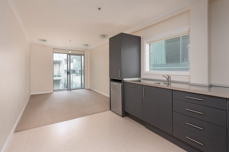 Photo of property in Monvie Apartments, 610/15 Holland Street, Te Aro, Wellington, 6011