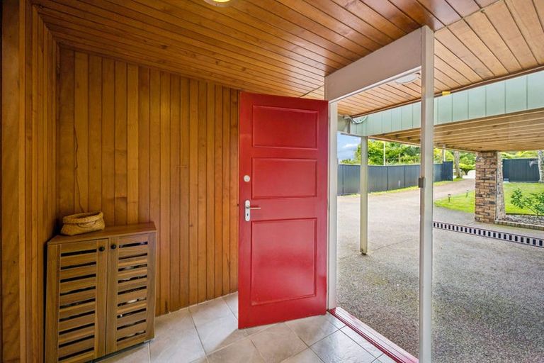 Photo of property in 7 Waima Crescent, Titirangi, Auckland, 0604