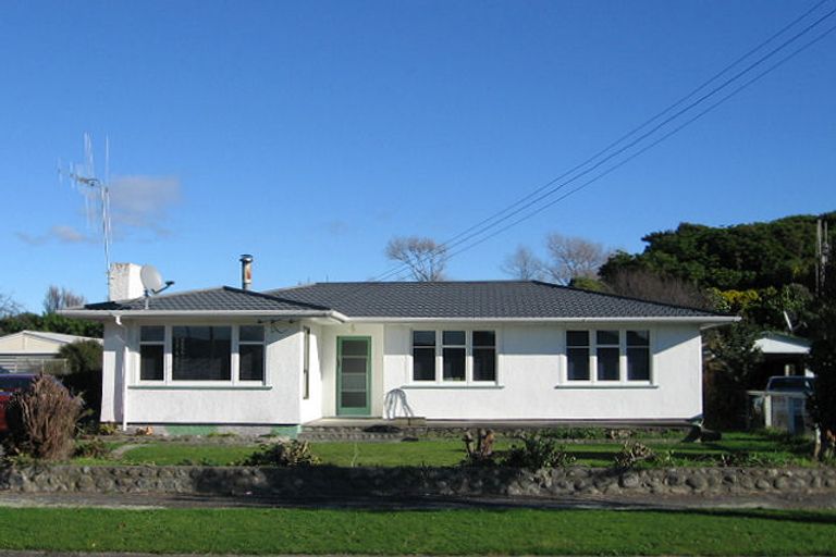 Photo of property in 7 Totara Street, Otaki, 5512