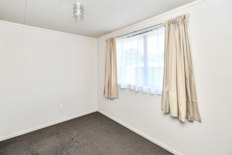 Photo of property in 2 Inca Place, Red Hill, Papakura, 2110