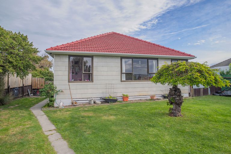 Photo of property in 8 Tay Street, Waimataitai, Timaru, 7910